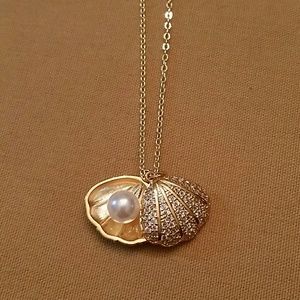 Pretty Necklace NWOT